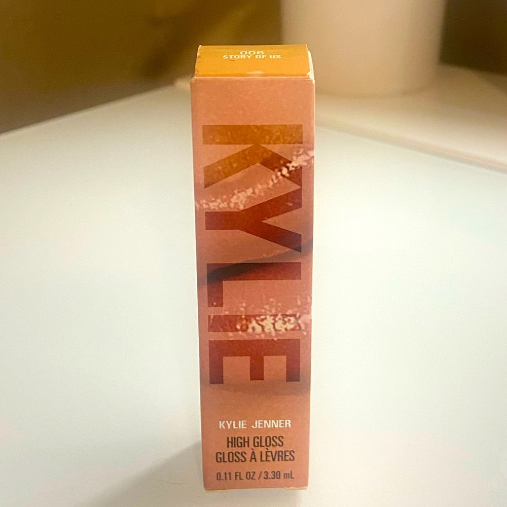 Kylie High gloss 0.11 fl oz. “Story of us” NEW!